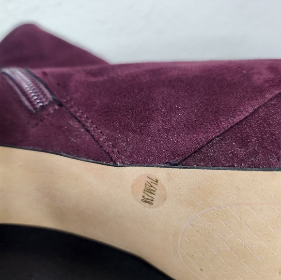 Cute Burgundy Heeled Booties - Picture 5 of 7